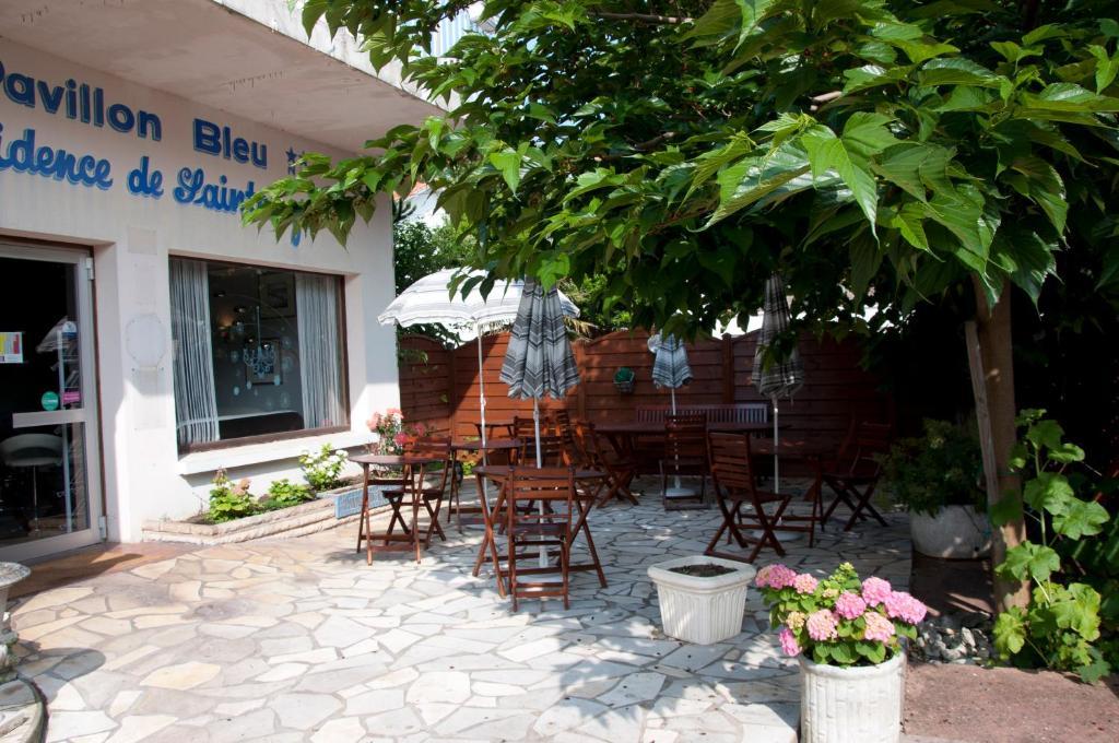 Le Pavillon Bleu Hotel Restaurant Руайян Экстерьер фото